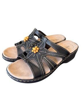 Clarks Lexi Myrtle2 Black Leather Sandal Beaded Upper Size 9.5